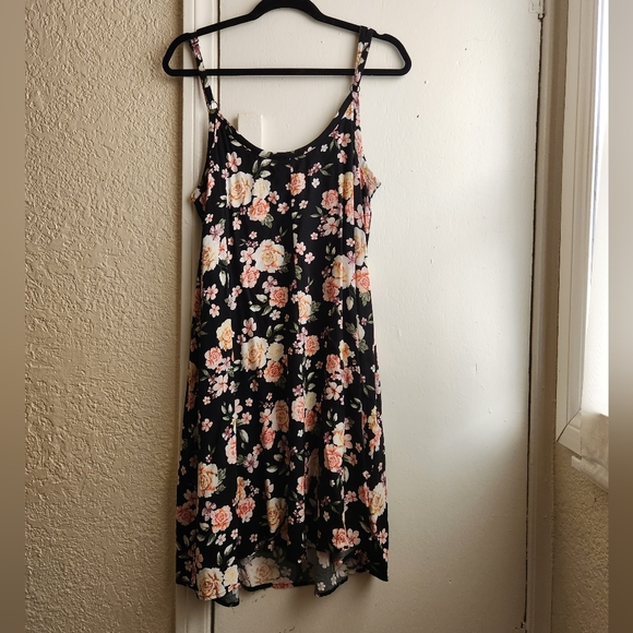 torrid - Floral dress - Picture 3 of 7